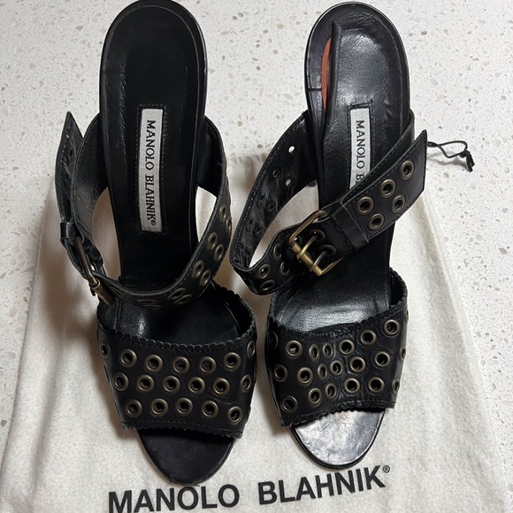 Manolo Blahnik Shoes - Manolo Blahnik Shoes